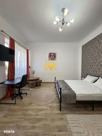 Garsonieră decomandată, mobilată în Ultracentral