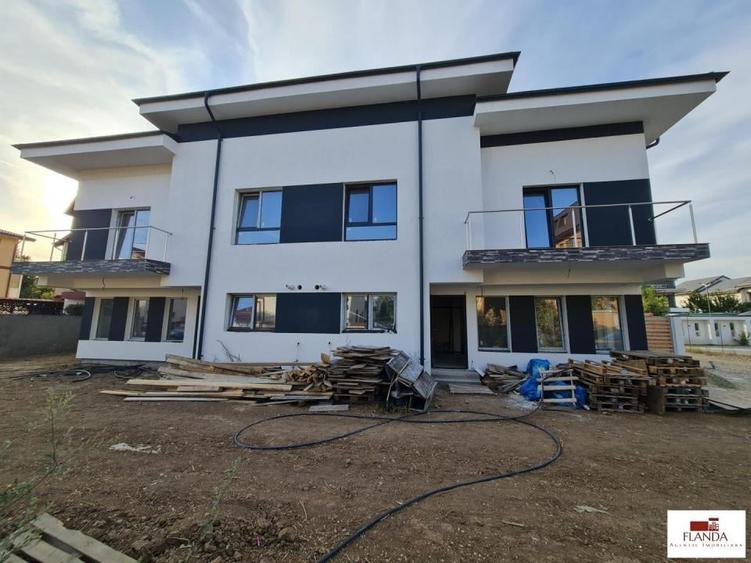 Casă cu 5 camere cu Canalizare în Chiajna