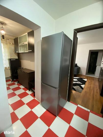 Apartament cu 2 camere semidecomandat în Cornișa