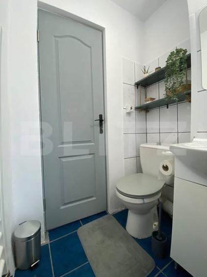 Apartament cu 2 camere semidecomandat, mobilat în Lupeni