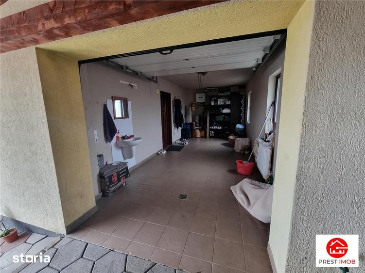 Casă cu 6 camere cu Teren 2200 Mp în Sâncraiu de Mureș