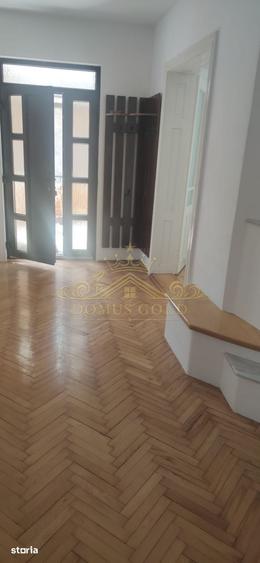 Casă cu 3 camere cu Teren 800 Mp în Dâmbul Rotund