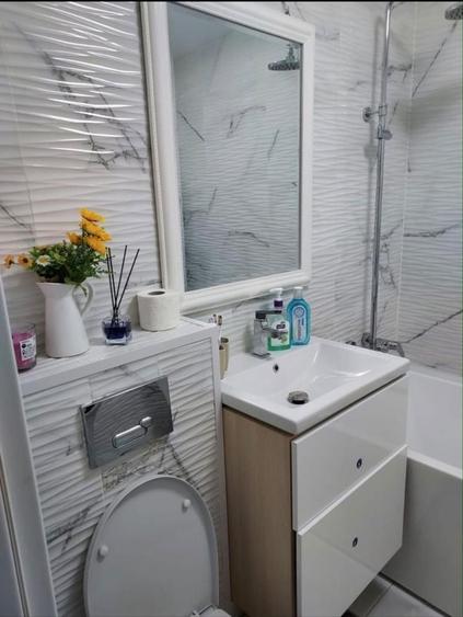 Apartament cu 3 camere decomandat în Găvana