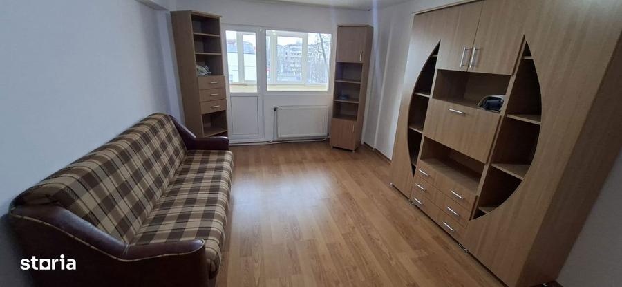 Apartament cu 2 camere decomandat, mobilat în Mioriței