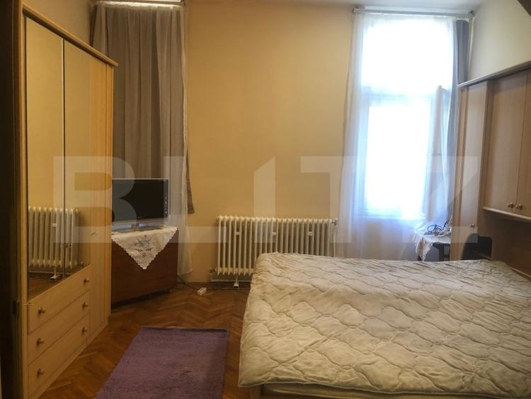 Apartament cu 2 camere semidecomandat, mobilat în Central