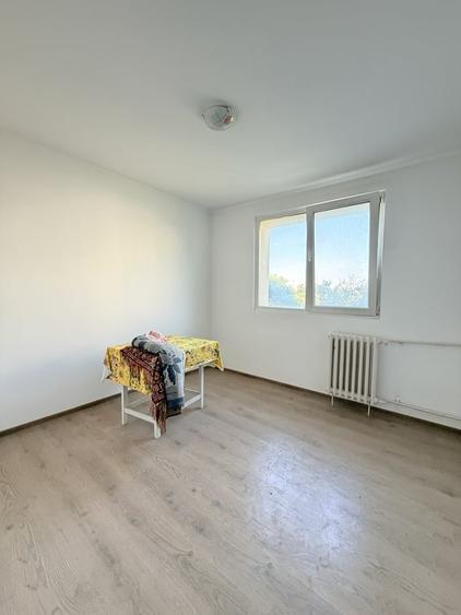 Apartament cu 2 camere semidecomandat în Progresul