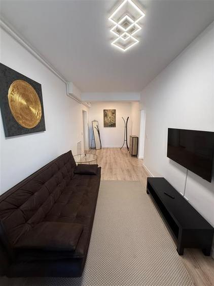 Apartament cu 2 camere decomandat, mobilat în Pipera