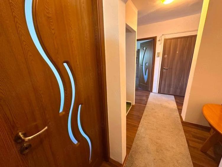 Apartament cu 2 camere decomandat în Lipovei
