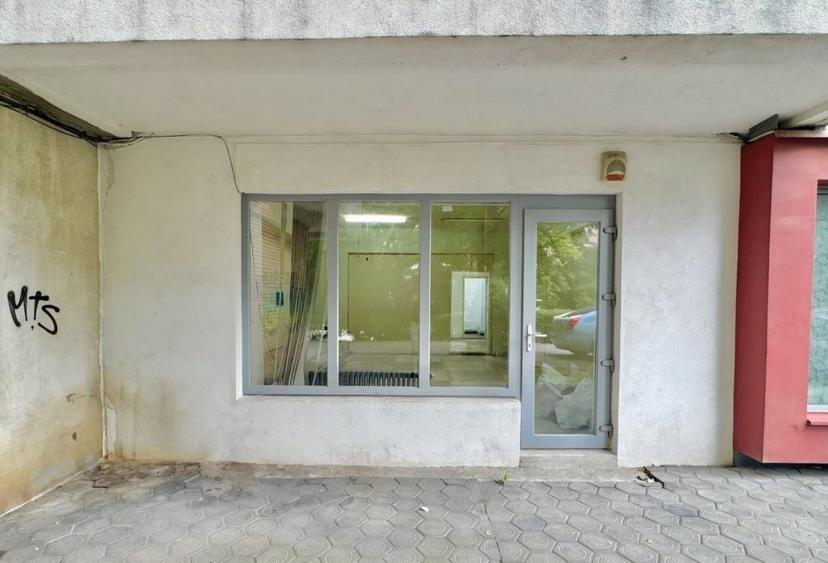 Spațiu comercial, de 80 mp, în Central