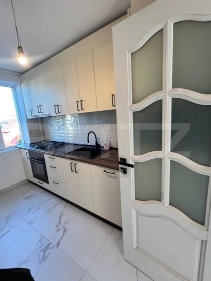 Apartament cu 4 camere decomandat, mobilat în Independenței