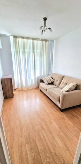 Apartament cu 3 camere decomandat în Iancului