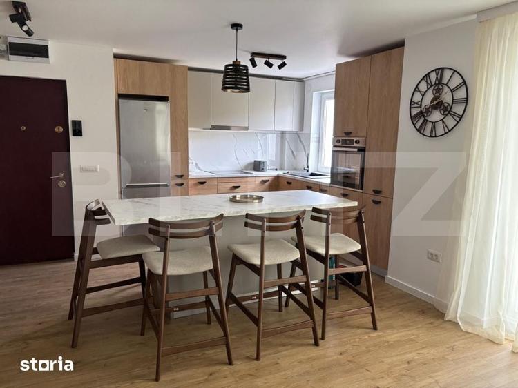 Apartament cu 4 camere semidecomandat în Central
