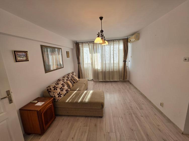 Apartament cu 2 camere semidecomandat în Titan