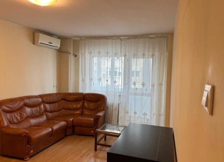 Apartament cu 2 camere semidecomandat, mobilat în Panduri