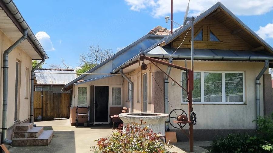 Casă cu Teren 1045 Mp în Ciorani