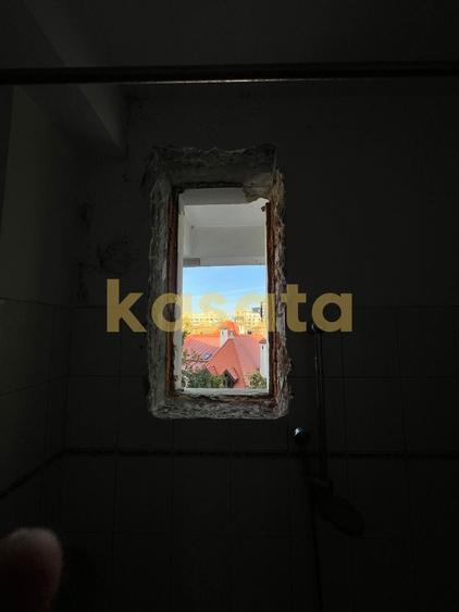 Apartament cu 3 camere decomandat în Dacia