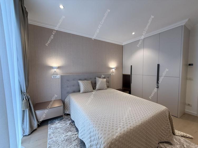 Apartament cu 3 camere semidecomandat, mobilat în Take Ionescu