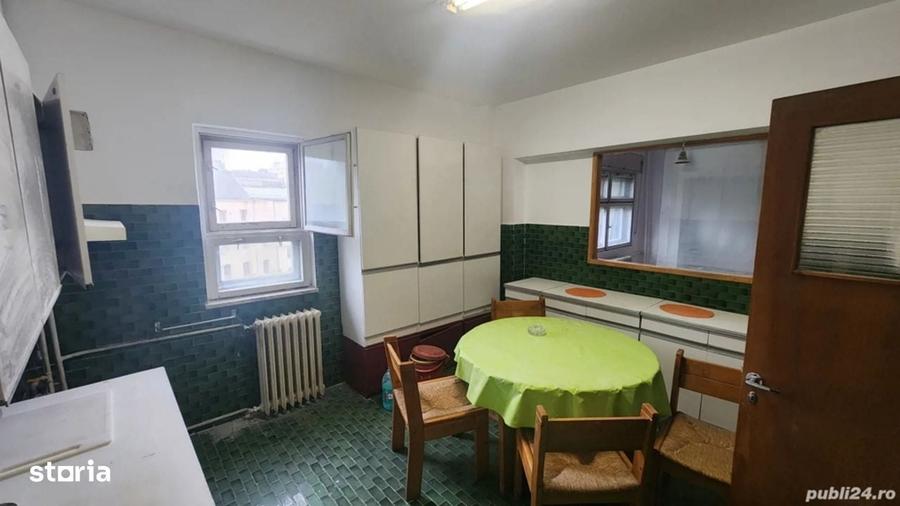 Apartament cu 4 camere în Ultracentral
