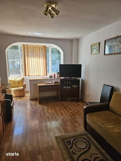 Apartament cu 2 camere decomandat în Gemenii