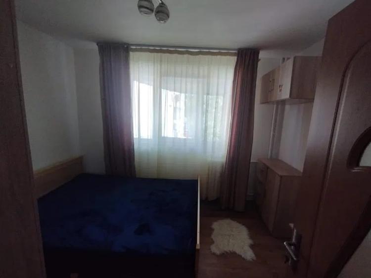Garsonieră decomandată, mobilată în Frumoasa