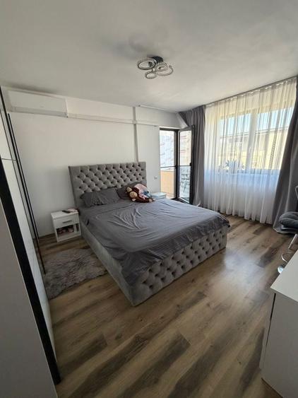 Apartament cu 2 camere semidecomandat în Florești