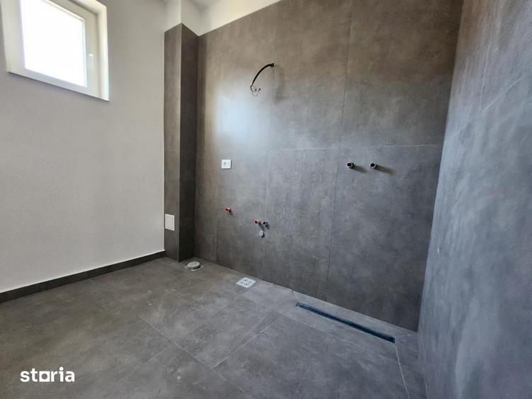 Spațiu comercial, de 242 mp, în Central