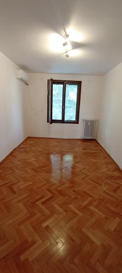 Apartament cu 2 camere semidecomandat în Barbu Văcărescu