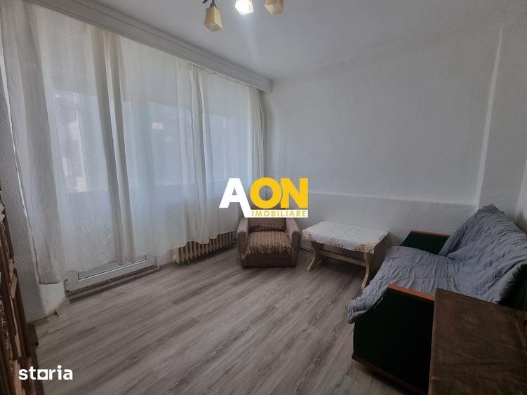 Apartament cu 3 camere decomandat în Cetate