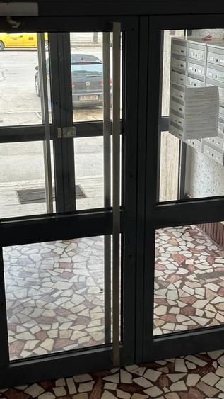 Apartament cu 3 camere decomandat în 13 Septembrie