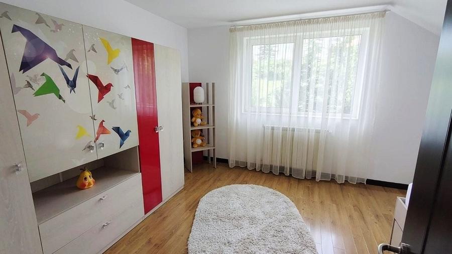 Casă individuală cu 6 camere cu Canalizare în Europa