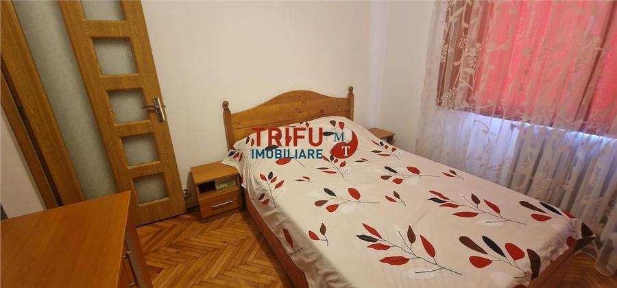 Apartament cu 3 camere decomandat în Cetate