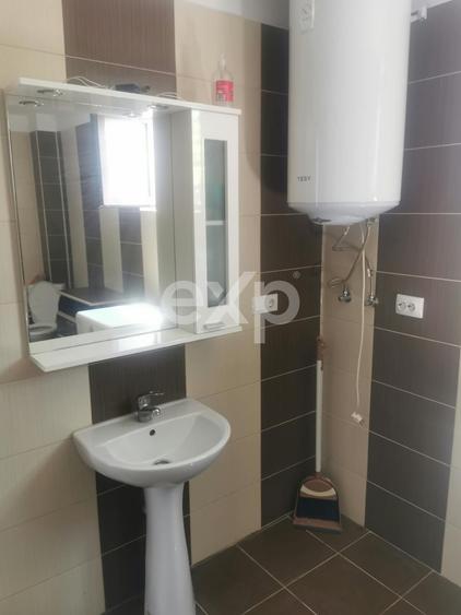 Casă individuală cu 5 camere cu Teren 700 Mp în Ungureni (Dragomirești)