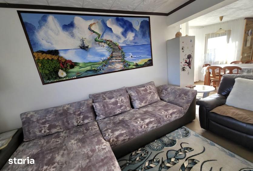 Casă cu 6 camere cu Teren 578 Mp în Bod