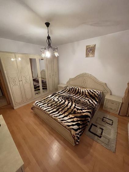 Apartament cu 2 camere decomandat în Vărsătura