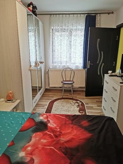 Casă individuală cu 3 camere cu Canalizare în Central