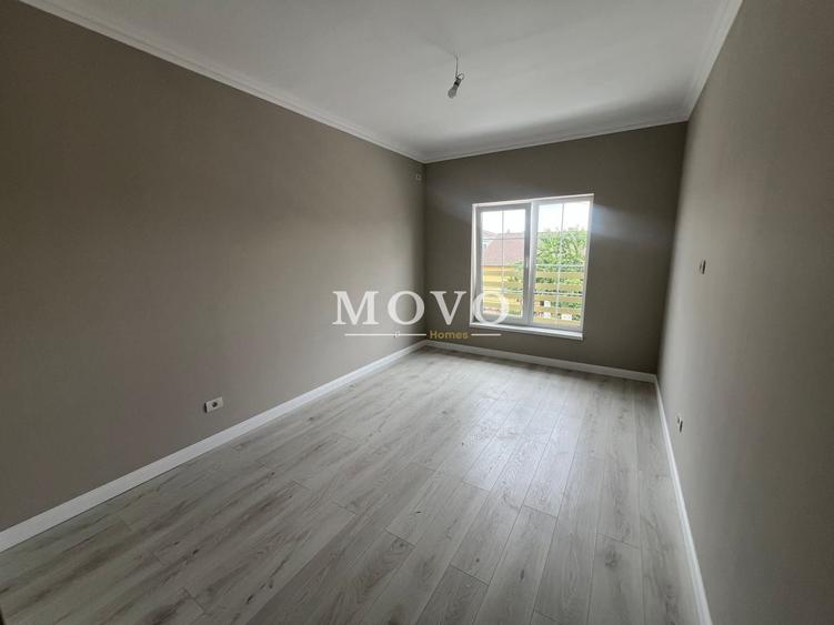 Duplex cu 5 camere cu Canalizare în Chișoda