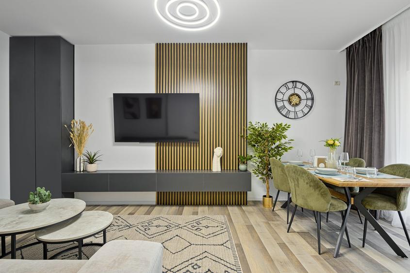 Apartament cu 2 camere decomandat, mobilat în Sebastian