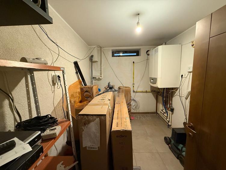 Casă individuală cu 5 camere cu Canalizare în Rudului
