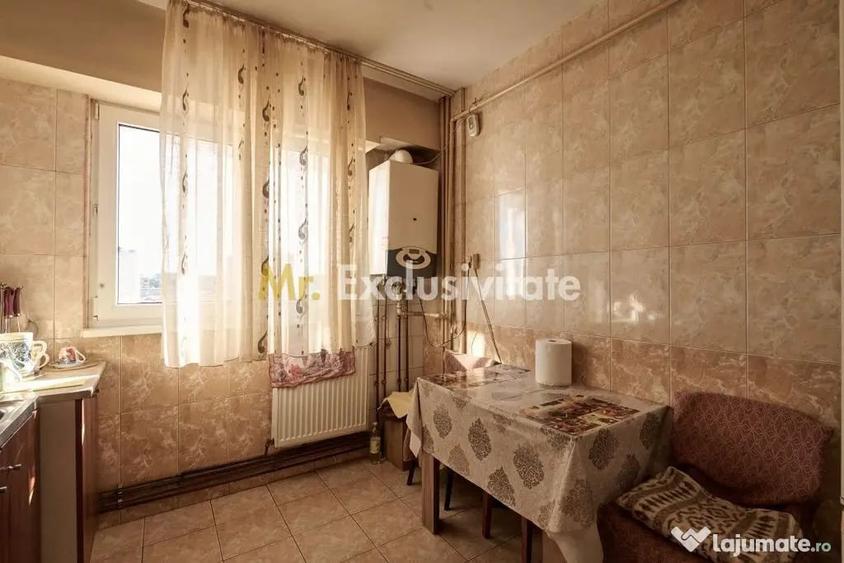 Apartament cu 3 camere decomandat în Ultracentral