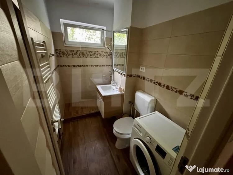 Apartament cu 4 camere decomandat în Central