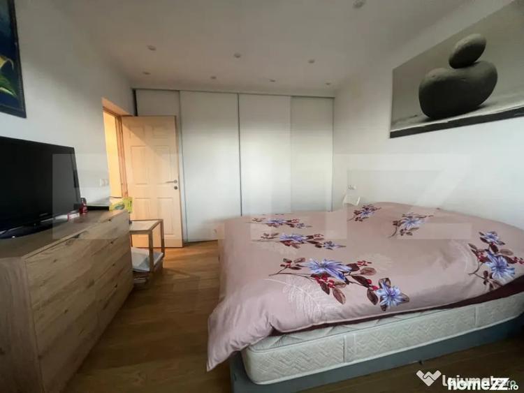 Casa cu 5 camere, 217 mp utili, 1396 mp teren, Cartierul Pri - 16