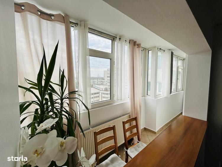 Apartament cu 3 camere decomandat în Titulescu