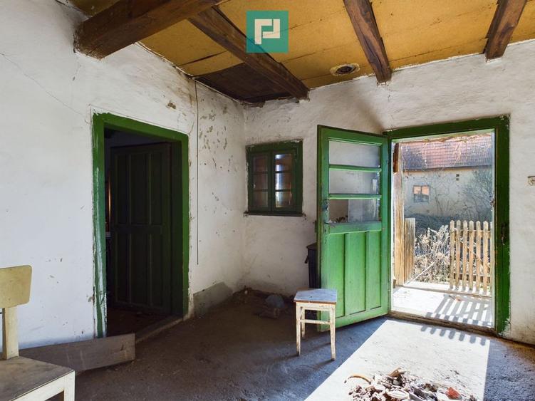 Casa rustica de vanzare in Tau? - 4