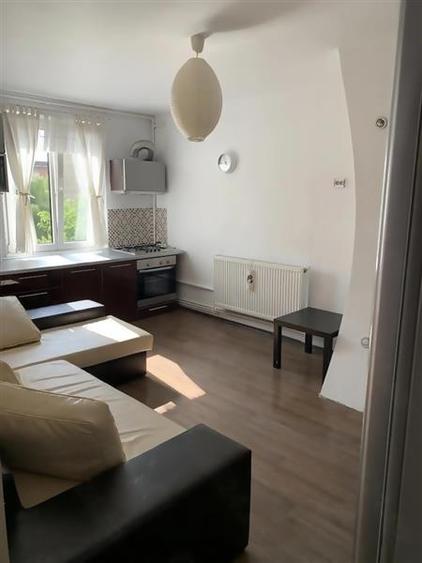 Apartament cu 2 camere decomandat, mobilat în Craiter
