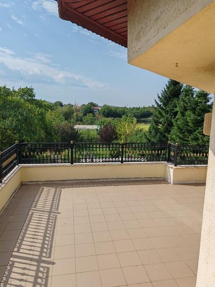 Casă cu 4 camere cu Teren 2600 Mp în Ștefăneștii de Sus