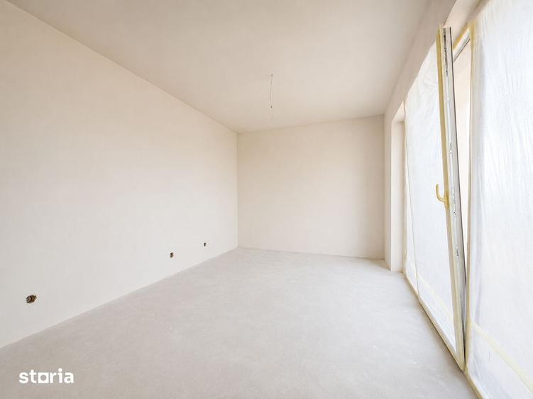 Casă cu 6 camere decomandat cu Teren 345 Mp în Chinteni