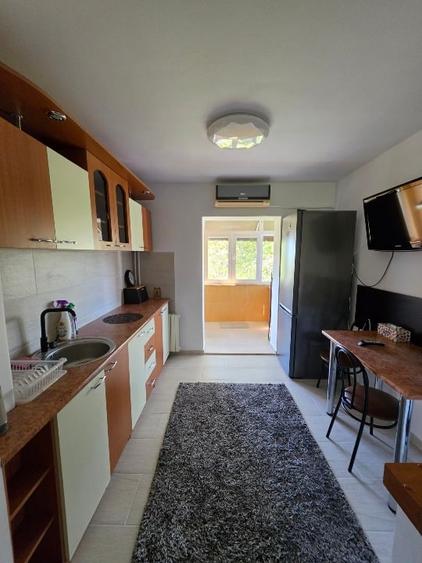 Apartament cu 2 camere decomandat, mobilat în Anda