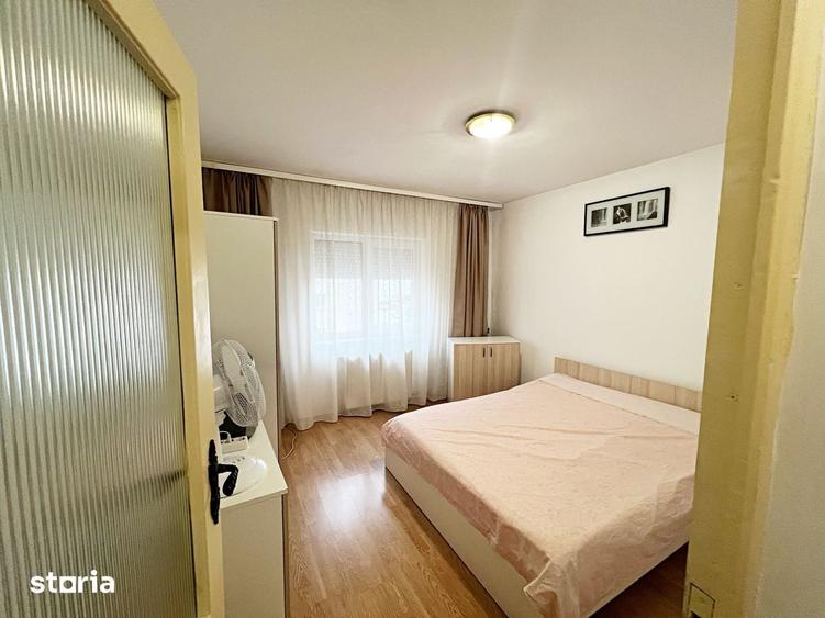 Apartament cu 6 camere decomandat în Calea Aradului