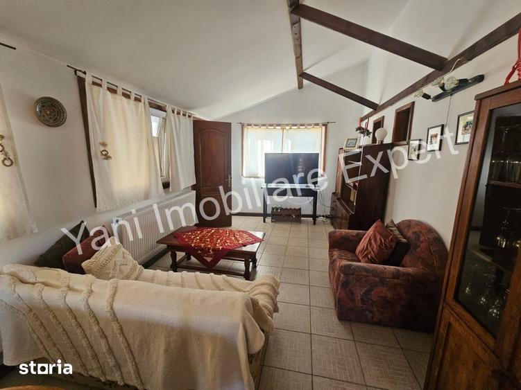 Casă cu 5 camere cu Teren 8000 Mp în Curtea de Argeș