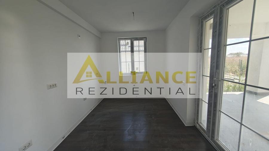 Casă individuală cu 3 camere cu Canalizare în Berceni